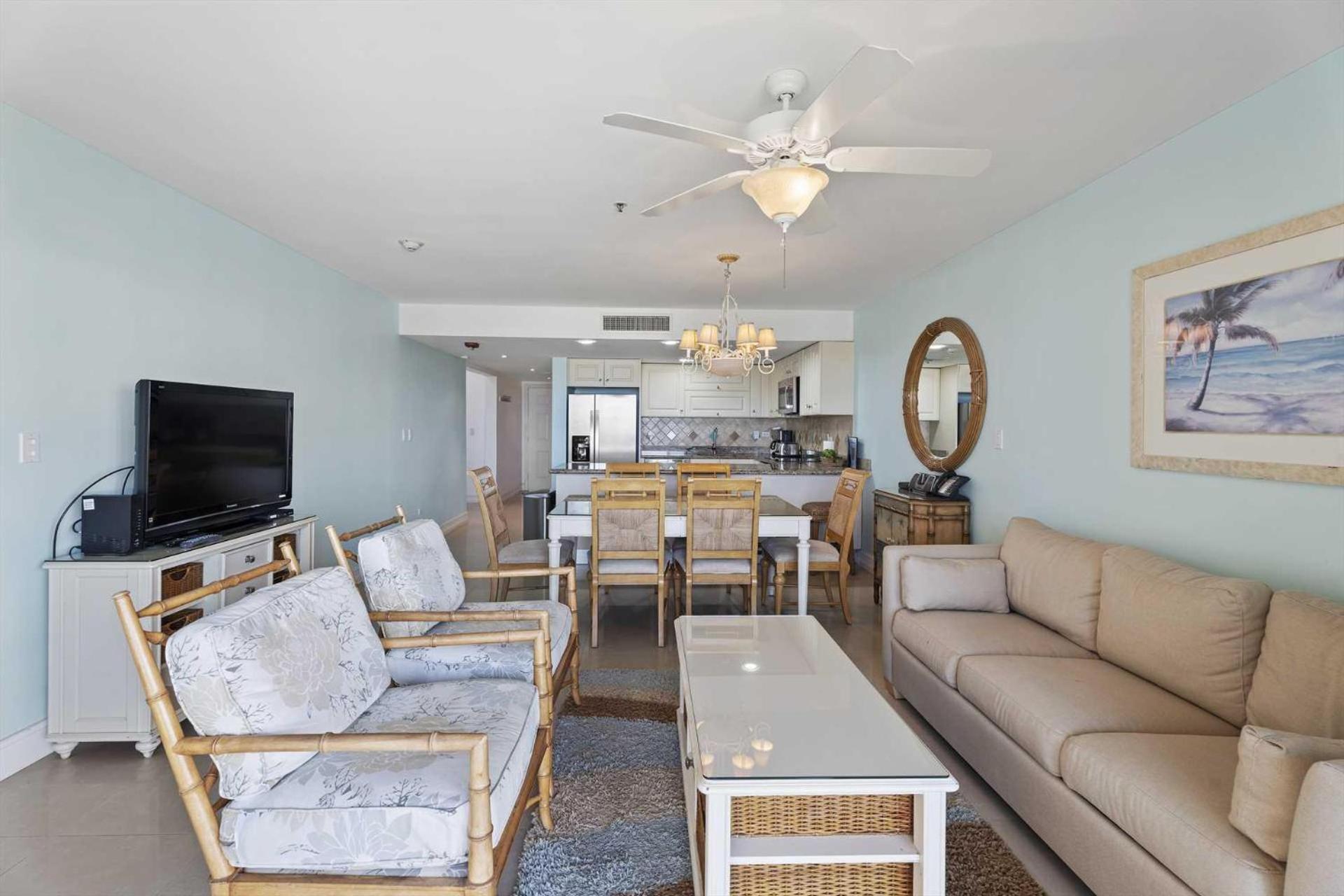 Beachfront - Royal Penthouse 3BR condo - BC352