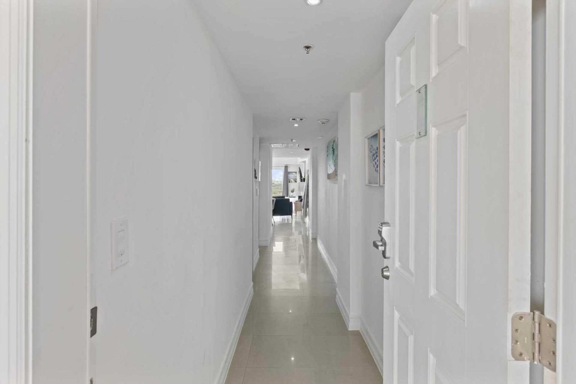 Eagle Beach-Best value-Island View 1BR condo-R362