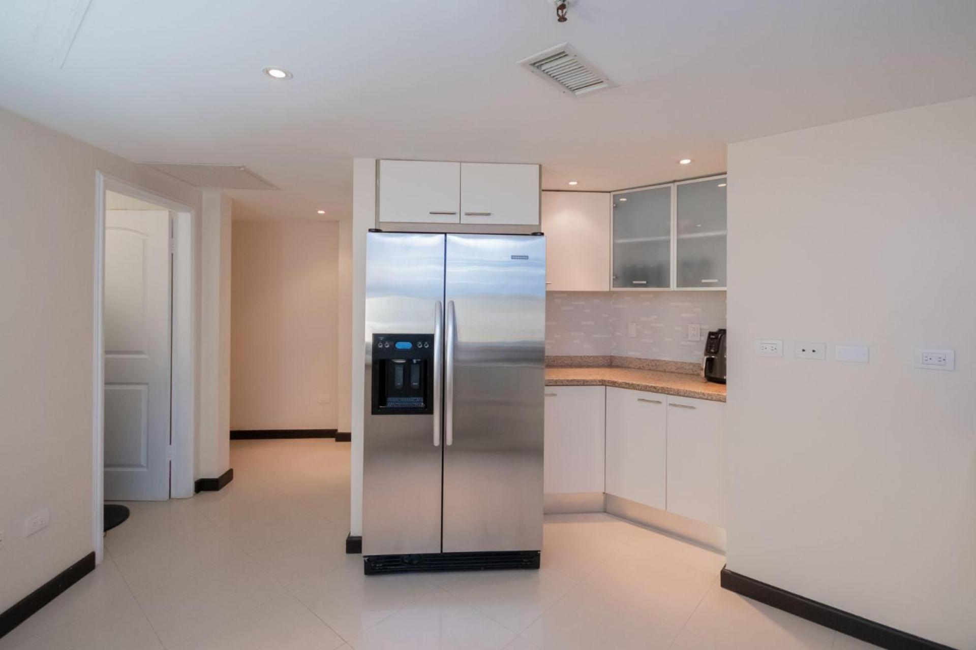 Beachfront - Ocean Extravaganza 3BR condo - E121