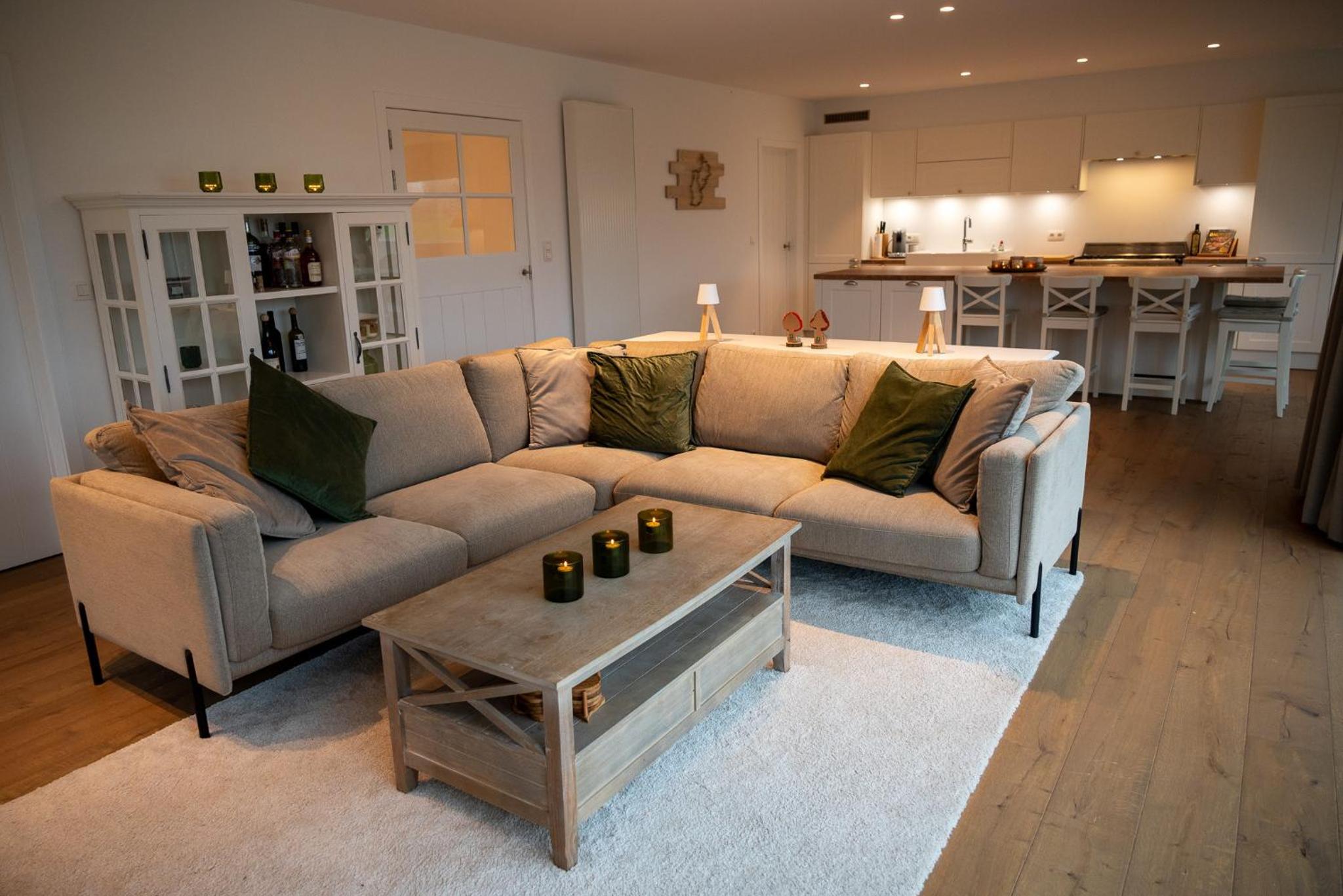 Maison MadArt surround yourself in nature