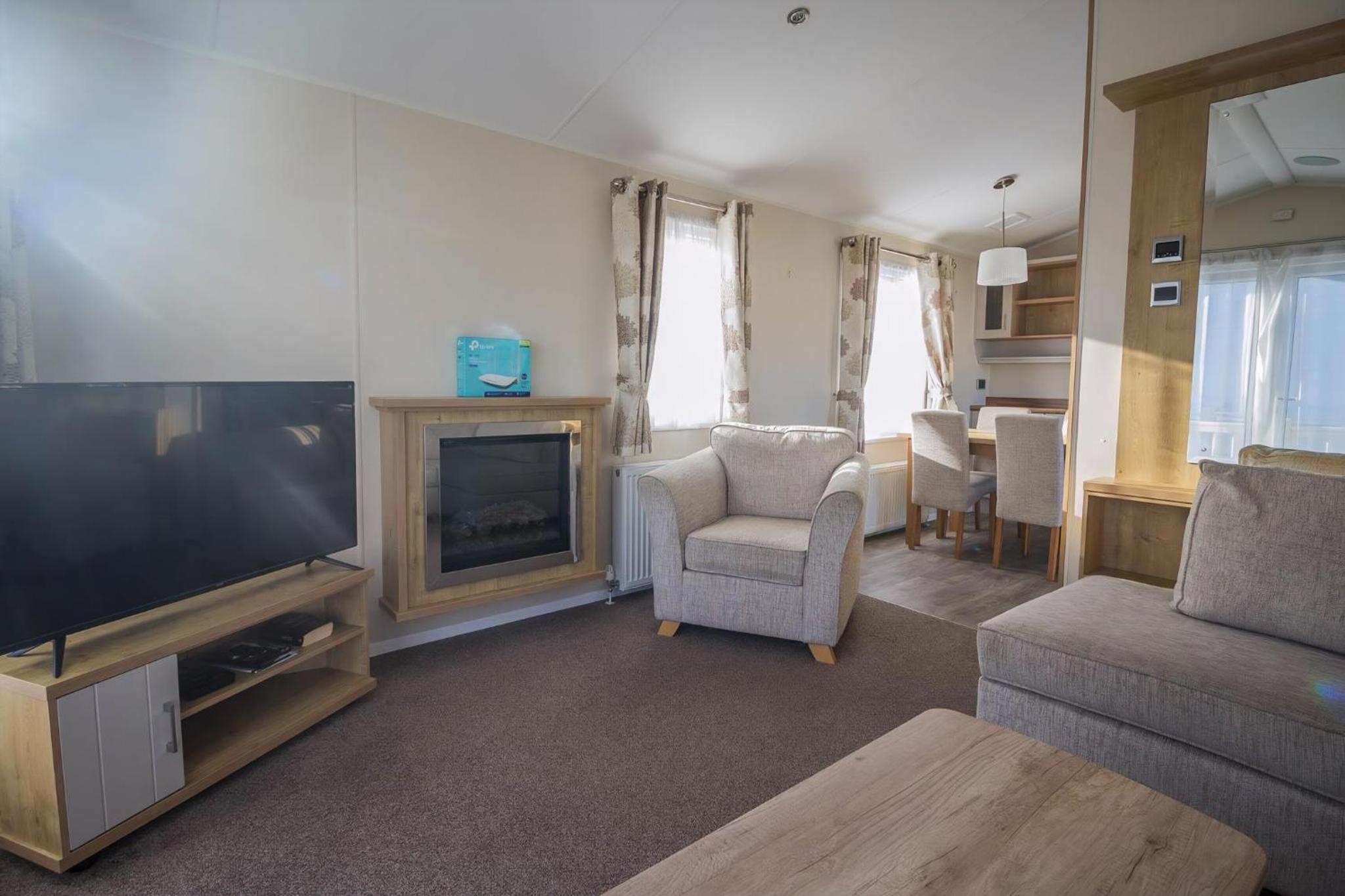 Lovely 6 Berth Caravan At Suffolk Sands Holiday Park Ref 45010Mv view 4