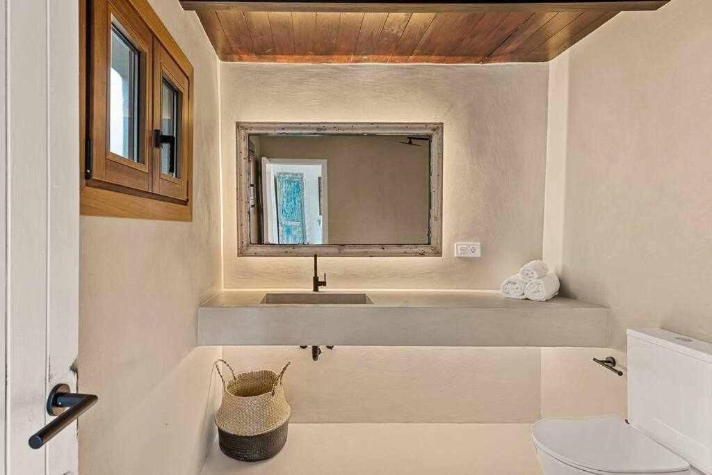 The Cave Tarifa Large Luxury in the countryside