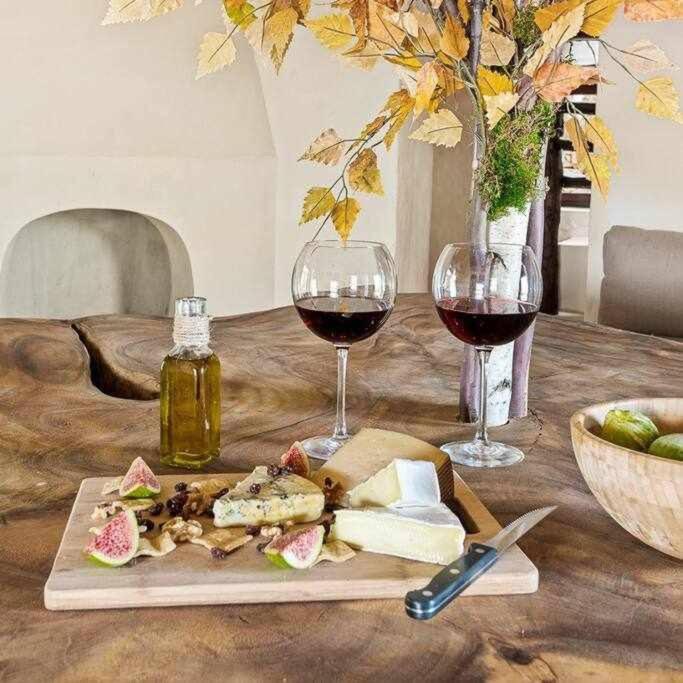 The Cave Tarifa Large Luxury in the countryside