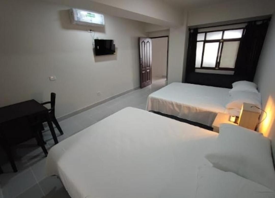 Hostal Center