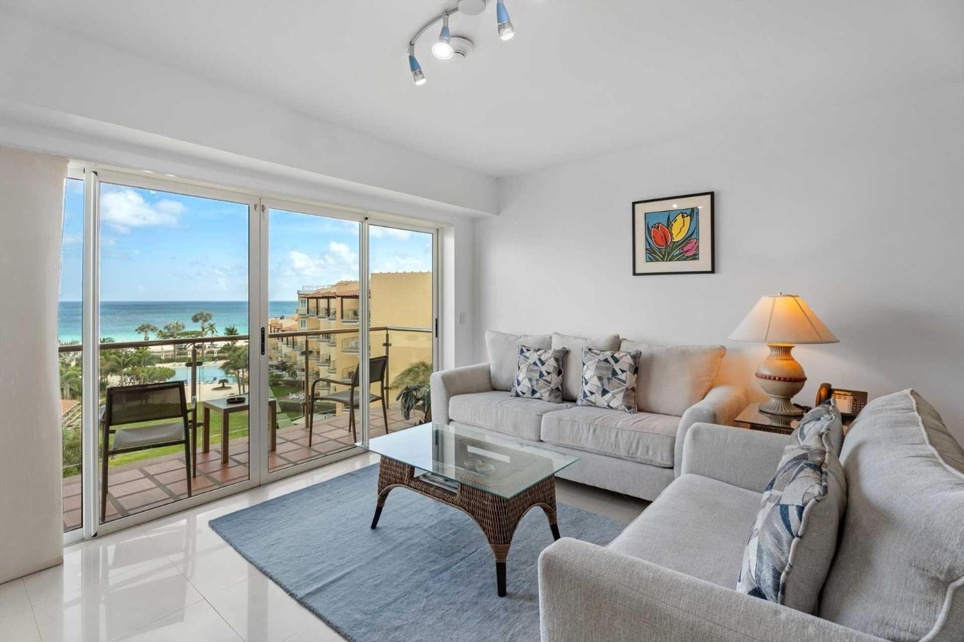 Beachfront- Eagle Beach- Top View 1BR condo - P514