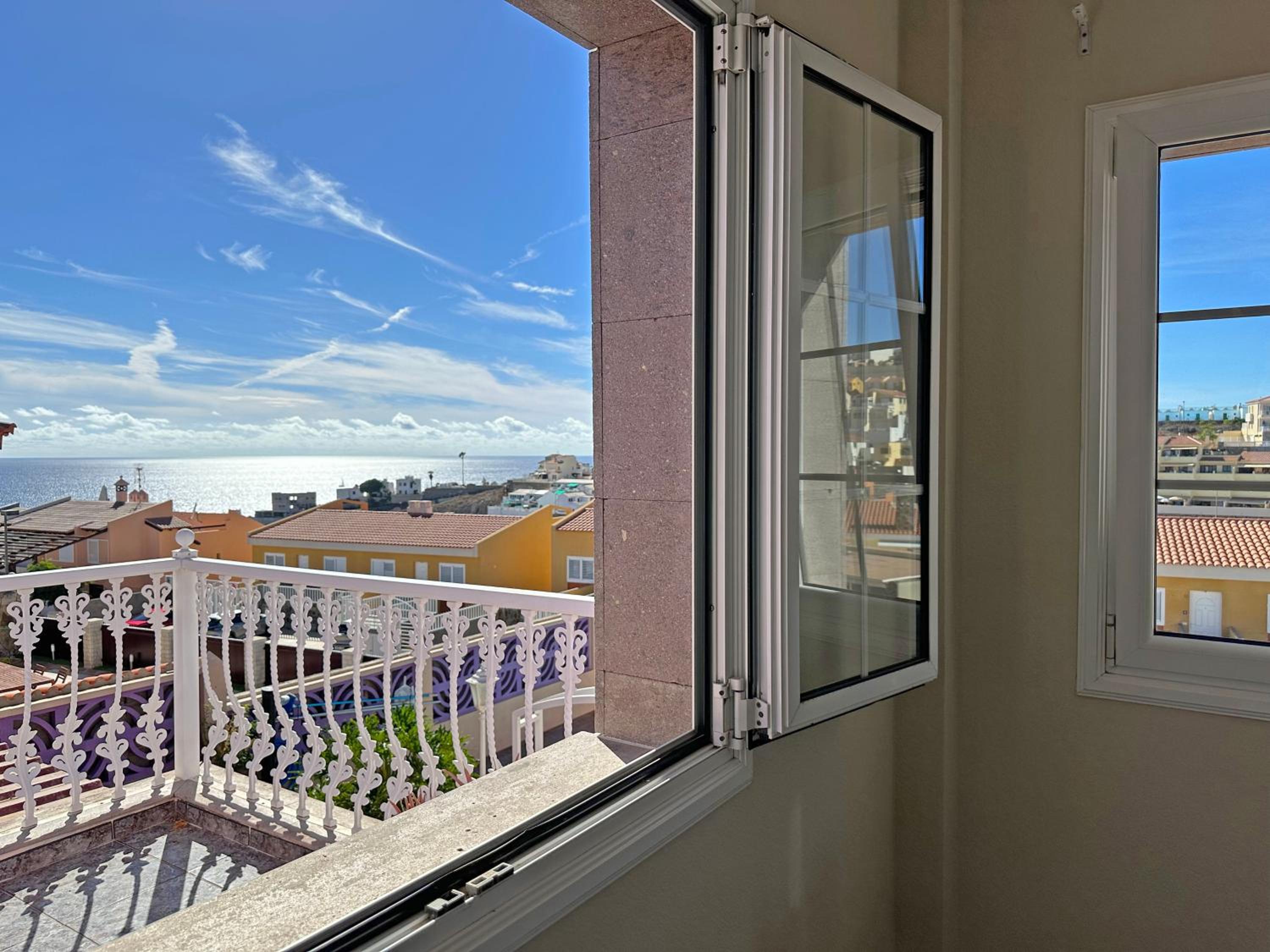 Villa Esmeralda junto al mar