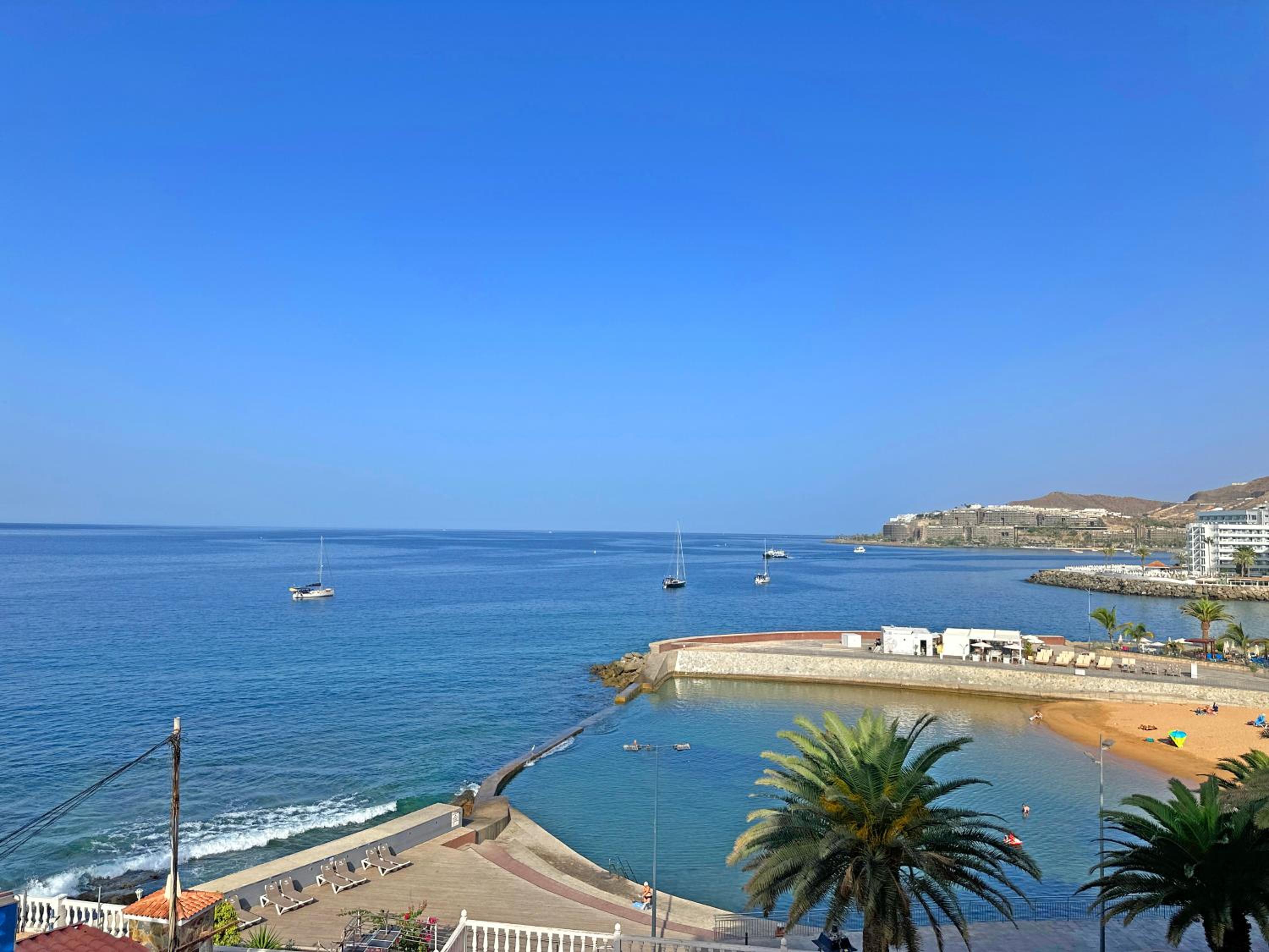 Villa Esmeralda junto al mar