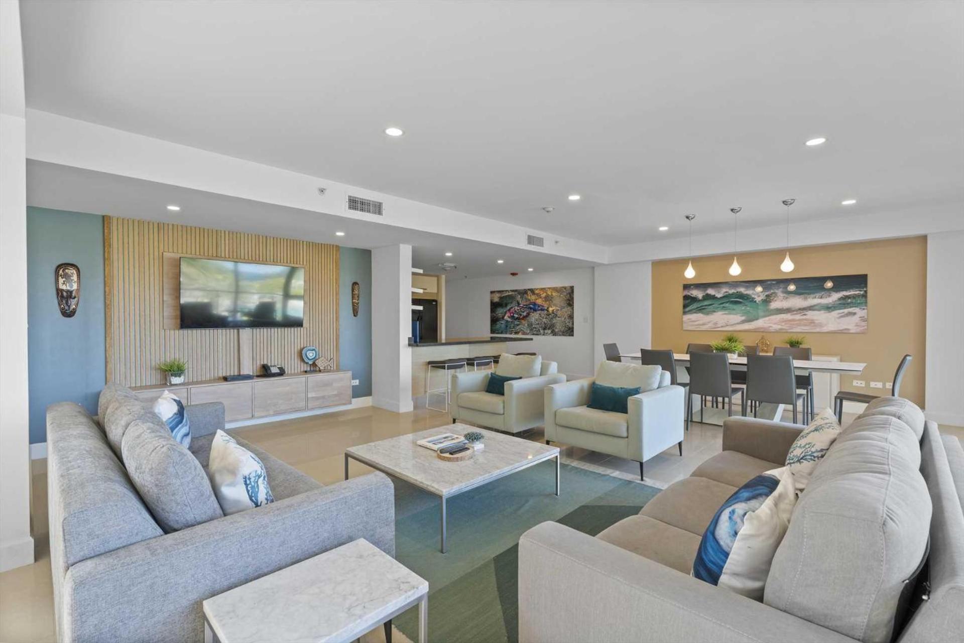 Beachfront - Sapphire Vista 3BR condo - A247