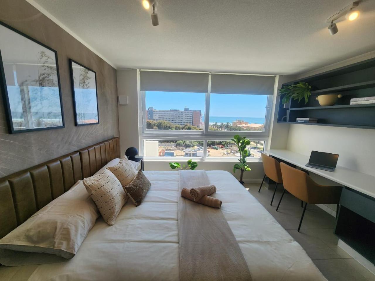 HOM l Parking Wifi CoWork Faro Turismo Piscina