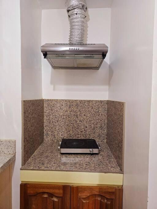 Cozy 2BR with Balcony in Mines View Park by Peniel's Getaway view 5