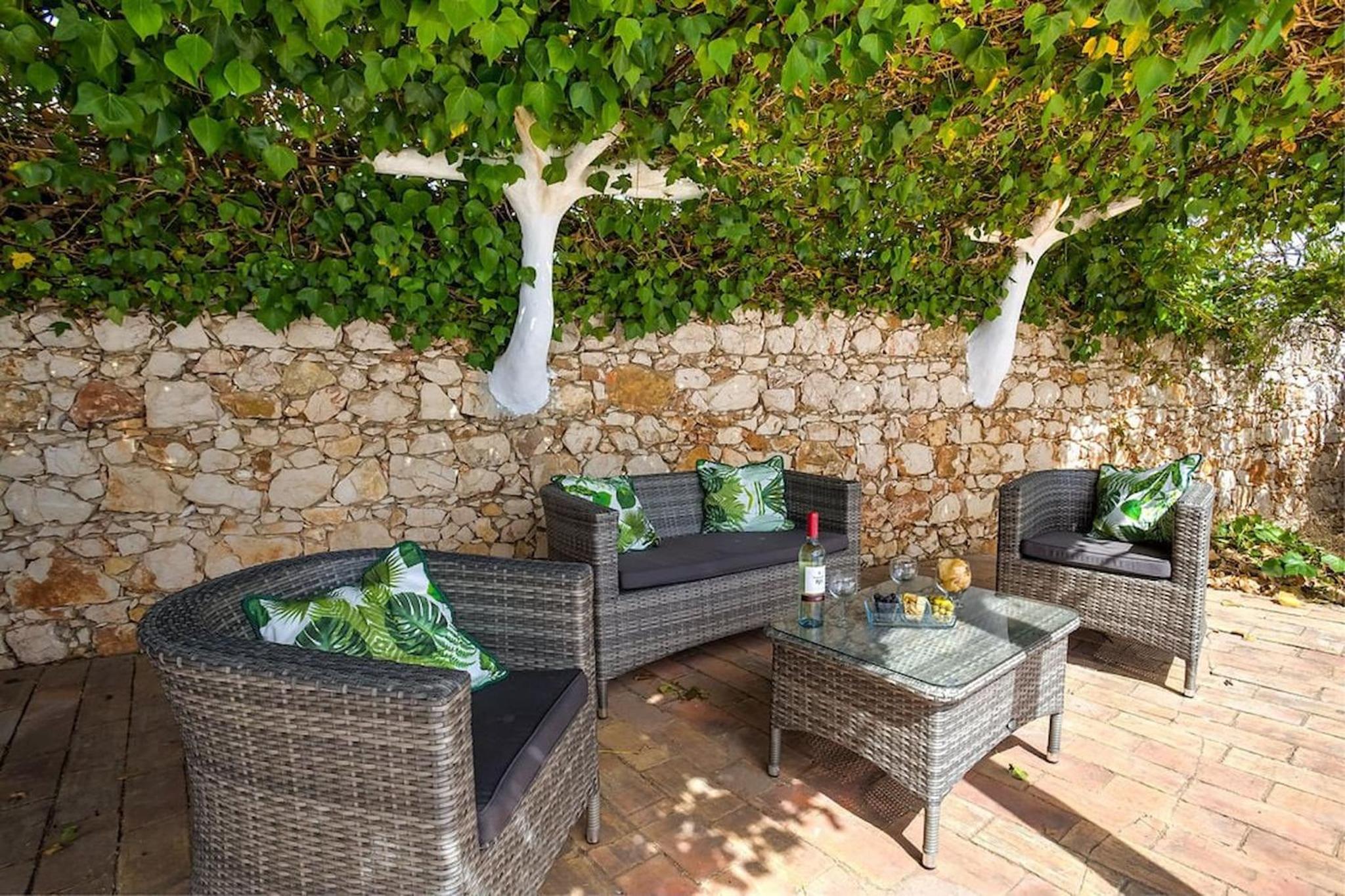 Villa Vale Verde 5 Bedroom Villa, 10 min walk to