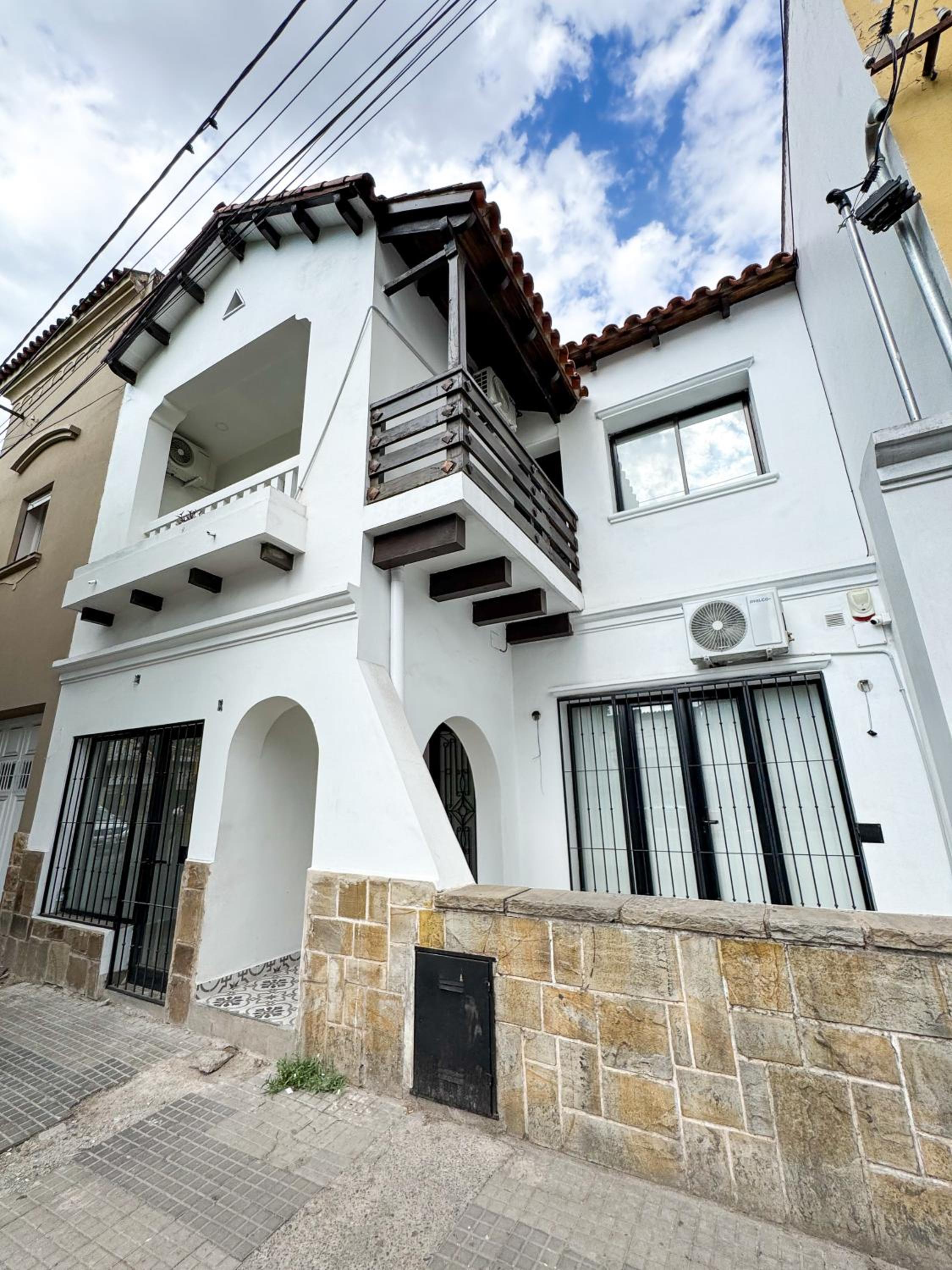 La Recova Hostal