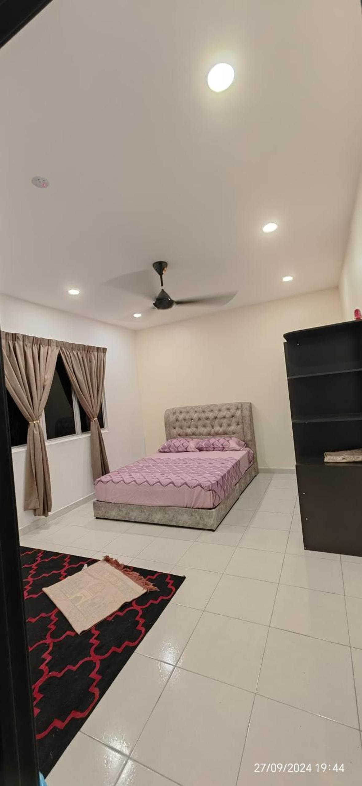 DMarina Homestay