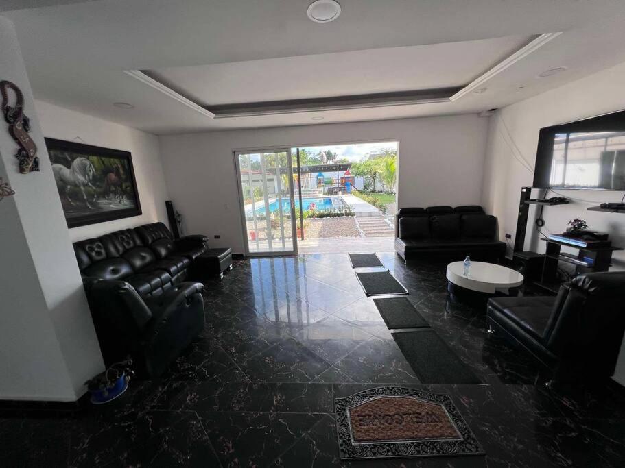 casa quinta Villavicencio Apiai