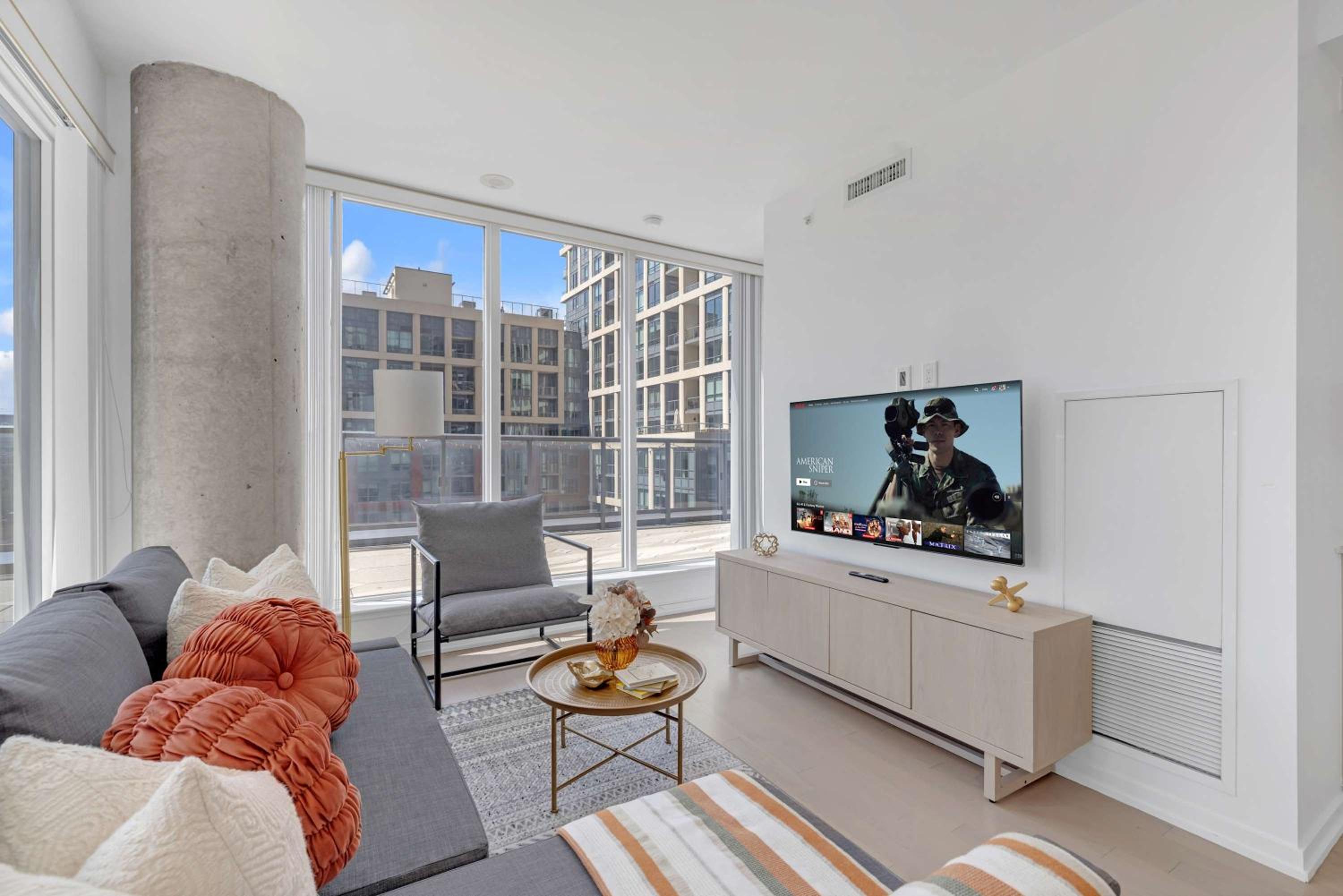 Prime 2BR Condo Massive Patio & Parking