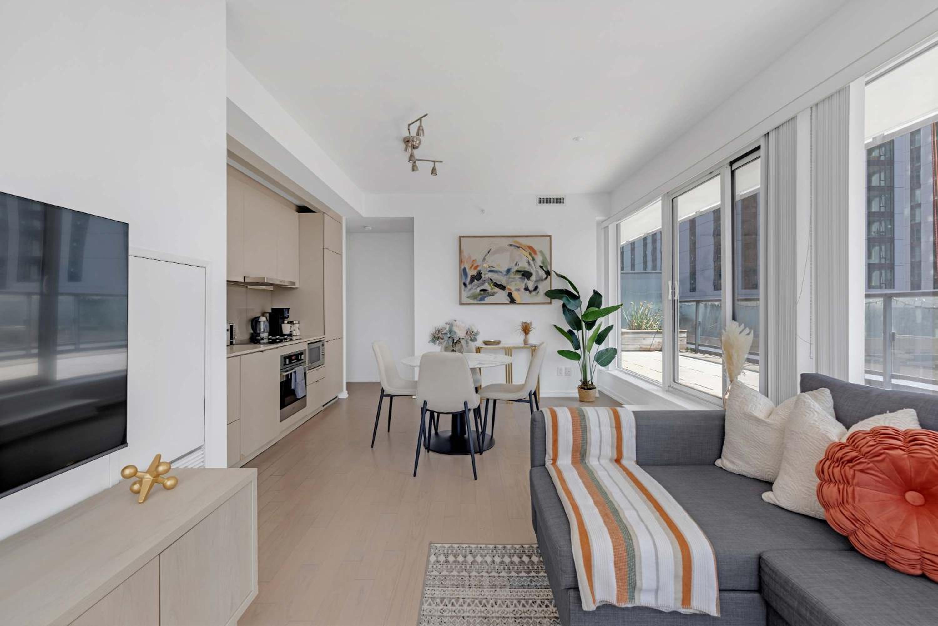 Prime 2BR Condo Massive Patio & Parking