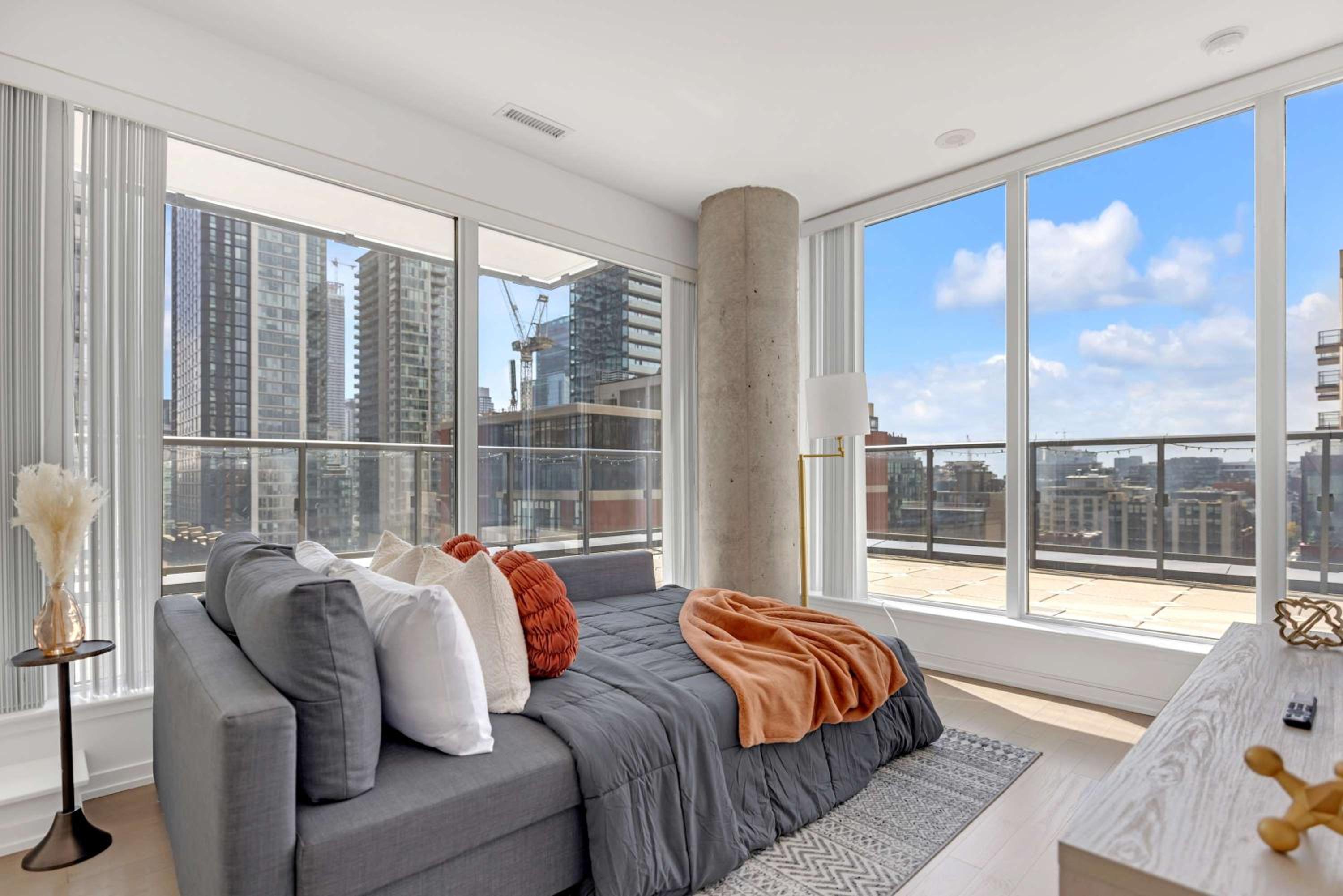 Prime 2BR Condo Massive Patio & Parking