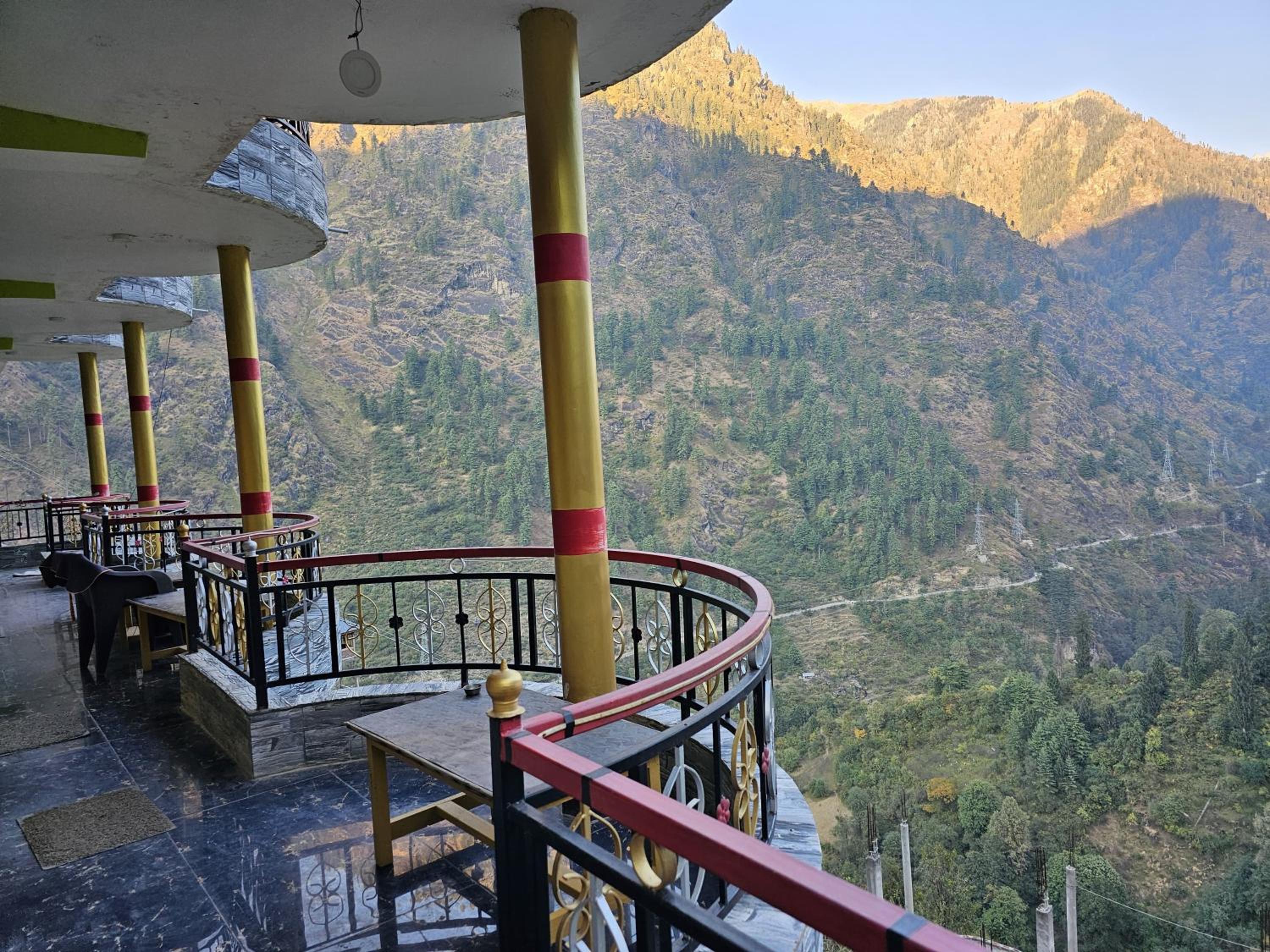 Jon Snow Cafe & Home Stay view 2