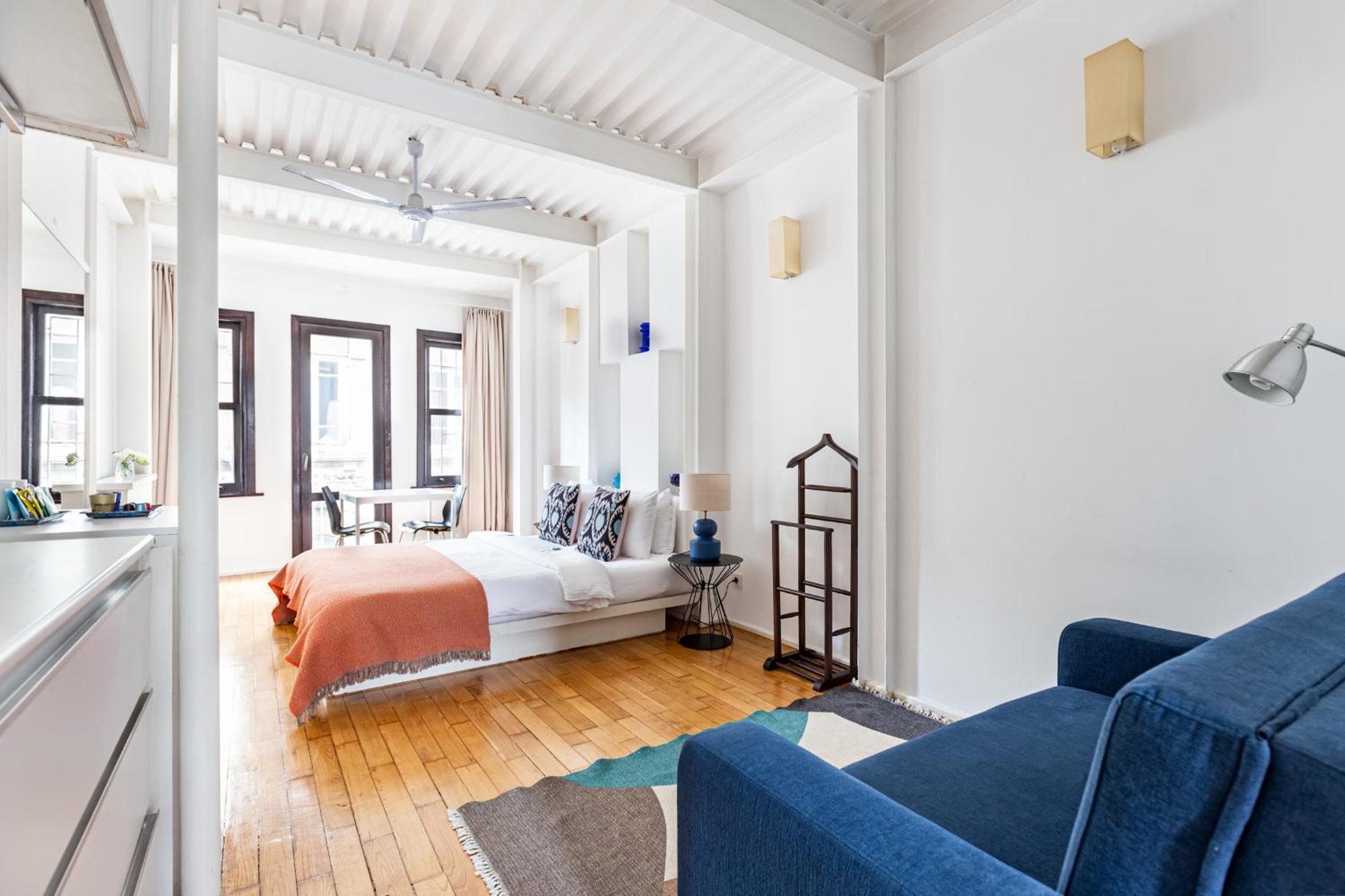 BLUE PERA HOUSE