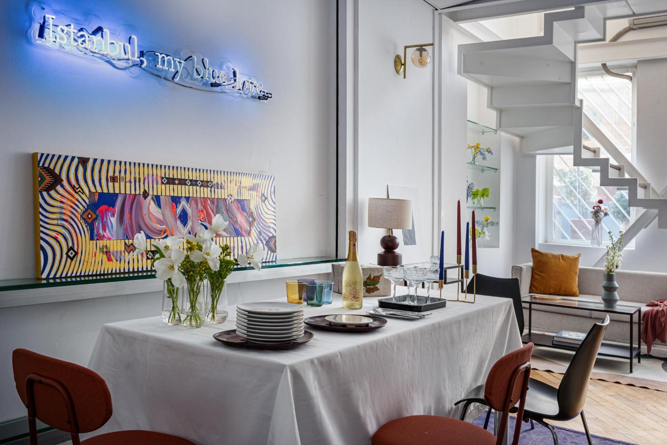 BLUE PERA HOUSE