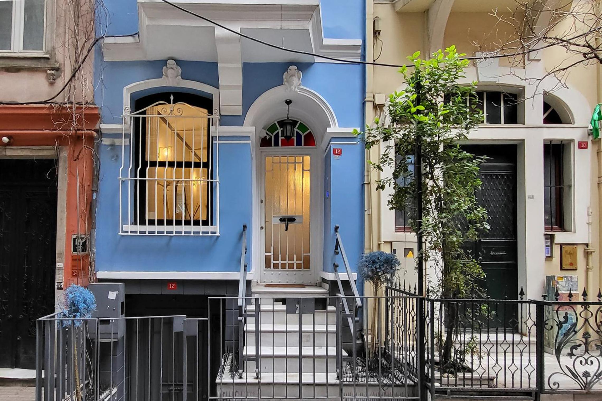 BLUE PERA HOUSE