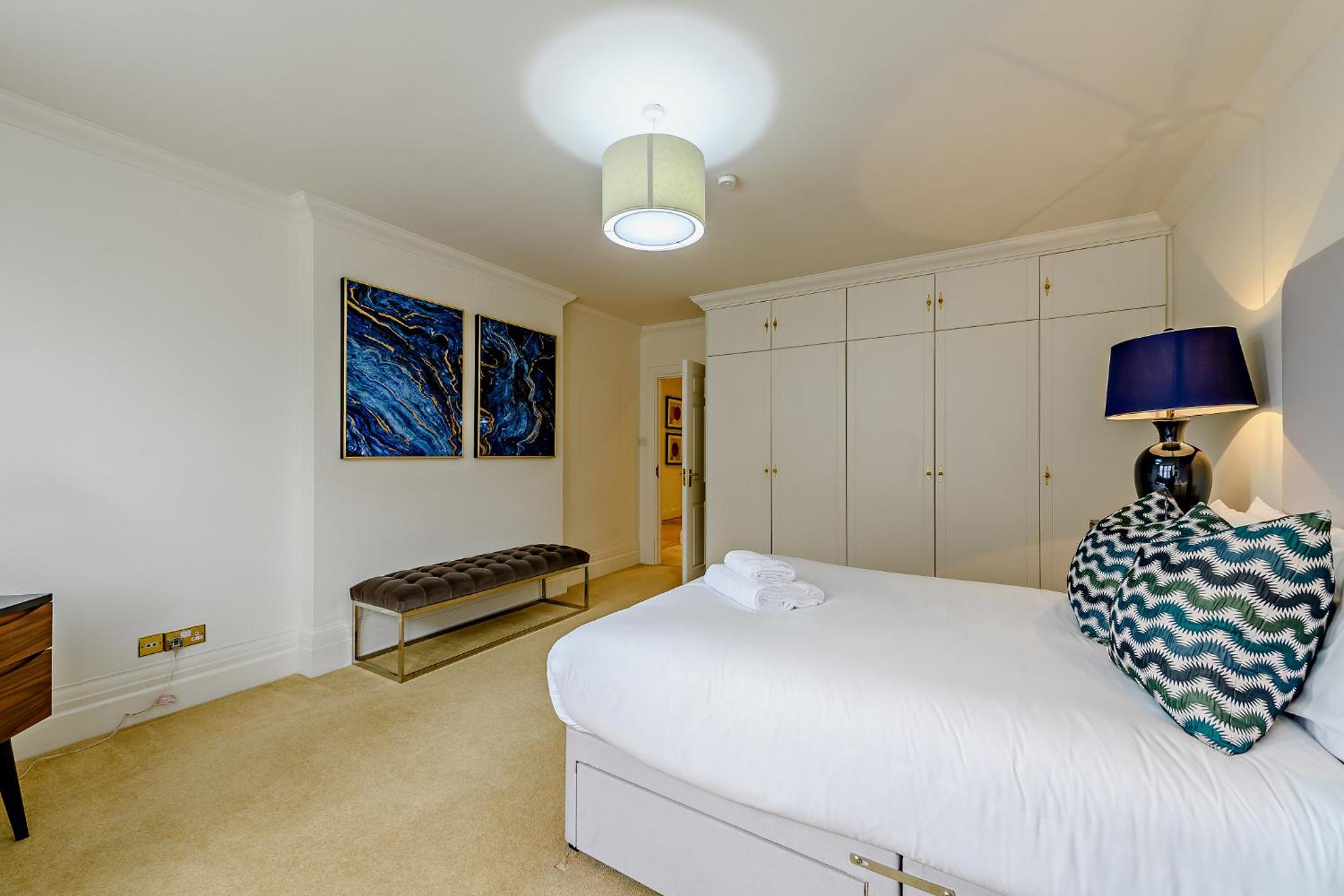 Strathmore Court Apartments