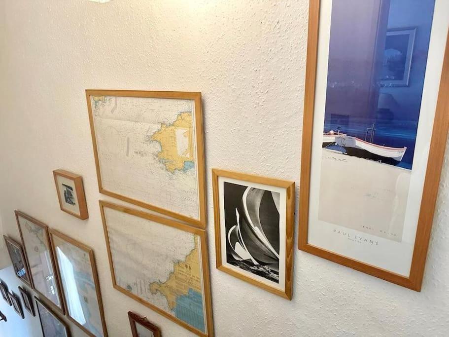 Ship Cottage Tenby Beach 50m view 2