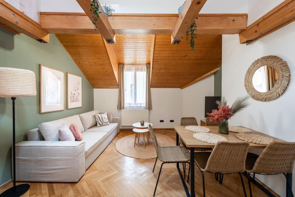 Delux Romantic Stay Prague