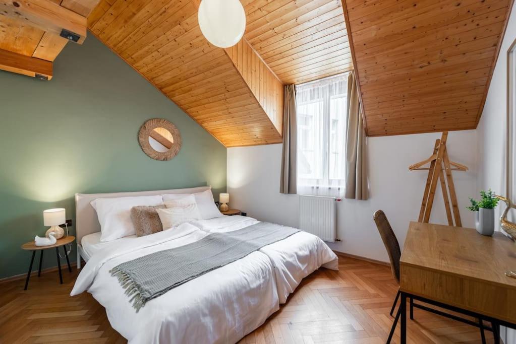 Delux Romantic Stay Prague