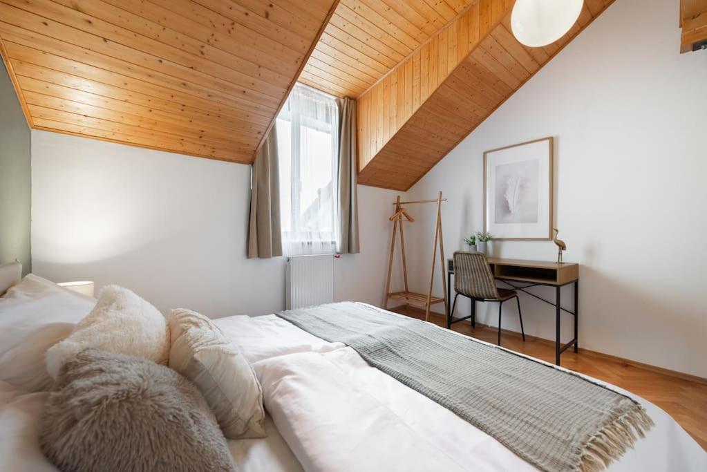 Delux Romantic Stay Prague