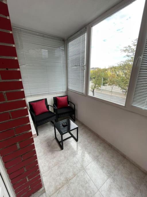 Apartment Iztochen blvd, free parking