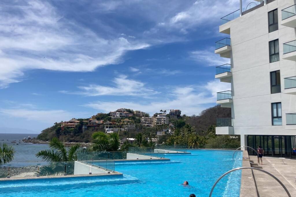 Beautiful Oceanview Apartment in Zantamar