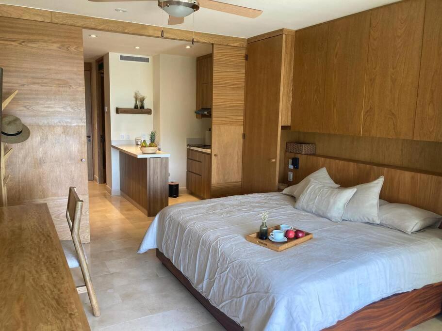 Beautiful Oceanview Apartment in Zantamar