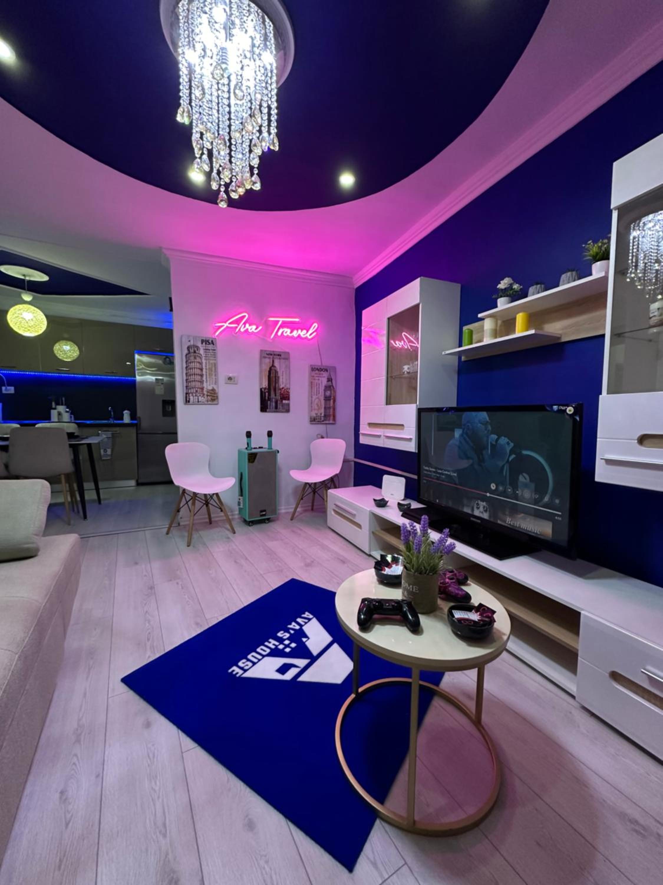 Ava's House