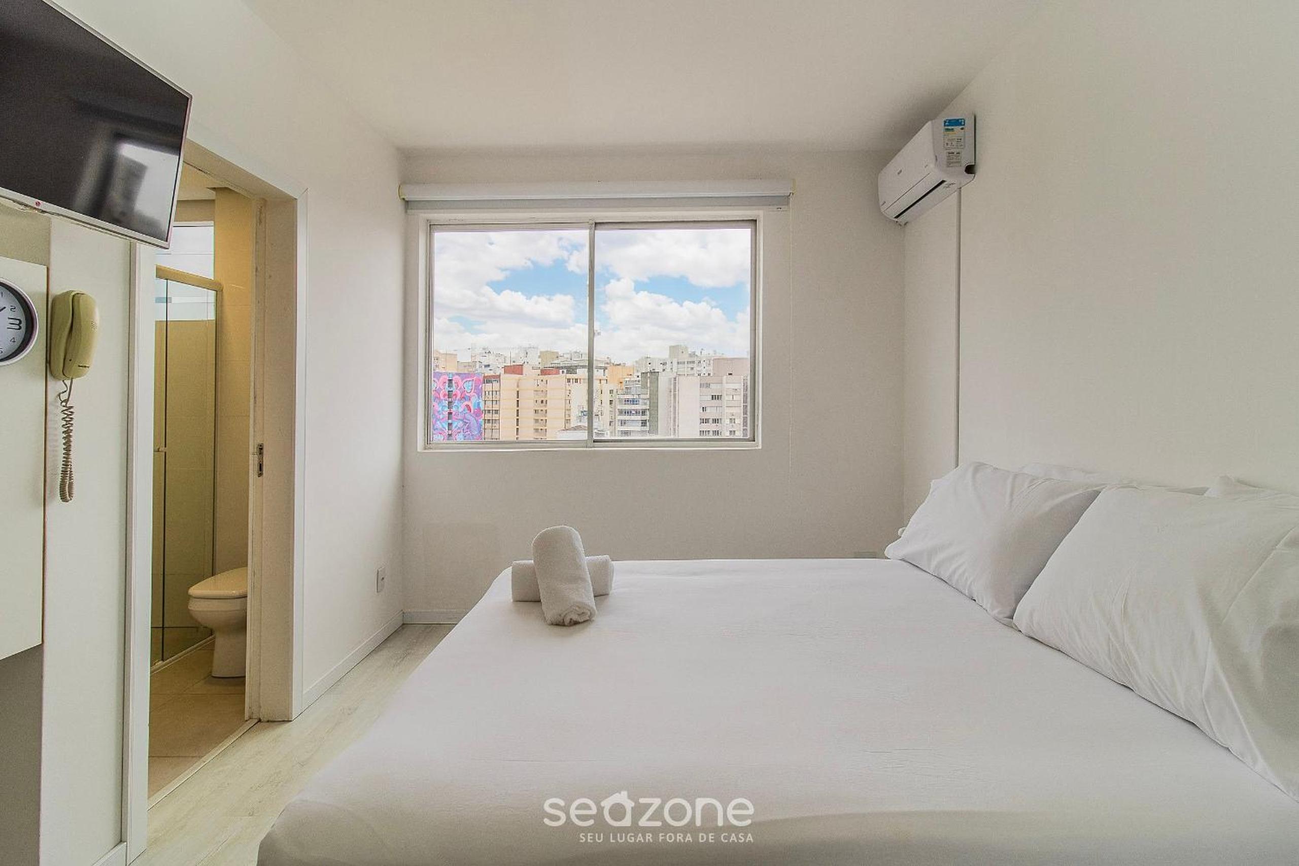 EVAs - Charming Apartments with Sea View in Floripa