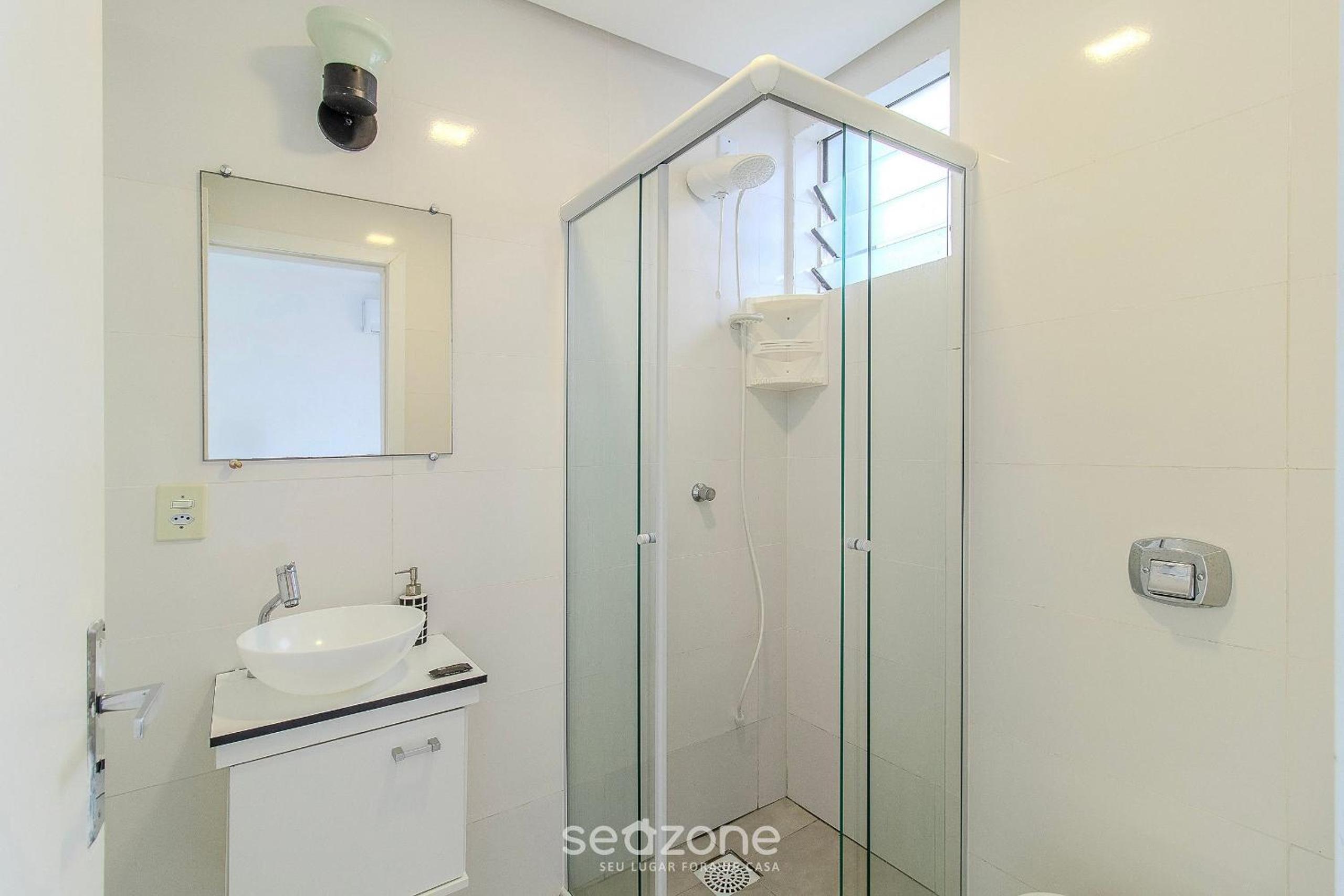 EVAs - Charming Apartments with Sea View in Floripa