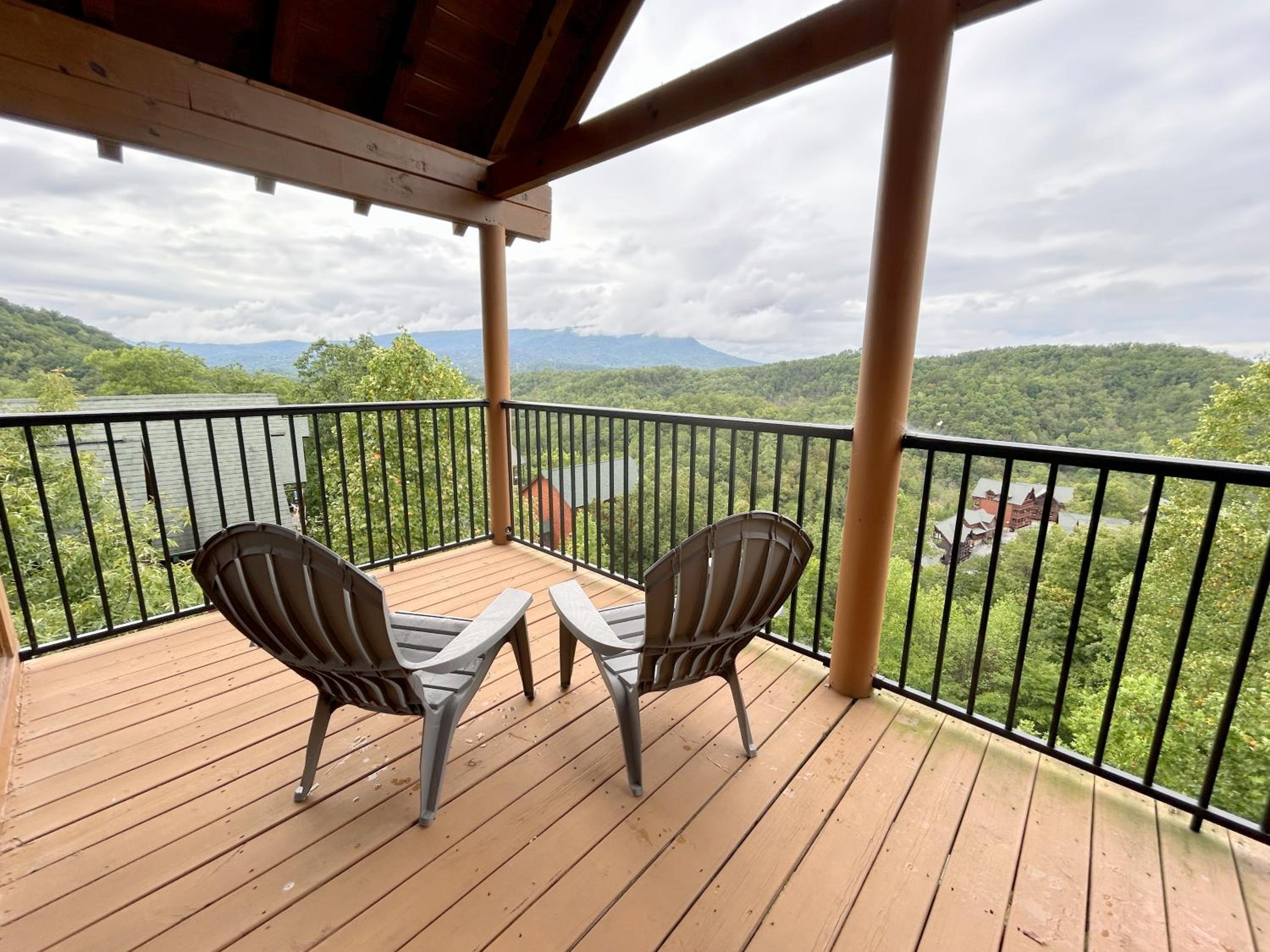 Wild Mountain Honey 3 Bedroom/3 Bath Home with Home Theater view 5