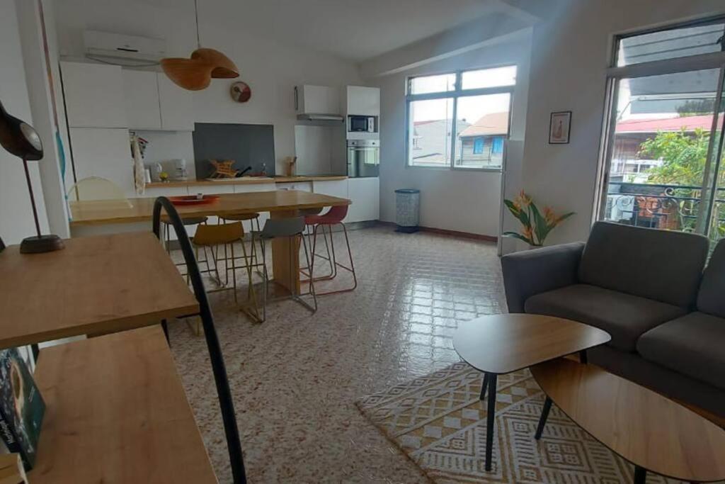 Logement spacieux 20 m plage view 2