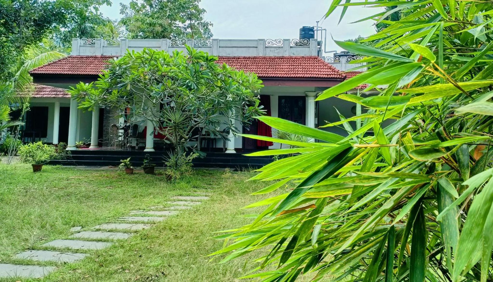 Angels' homestay Marari view 2