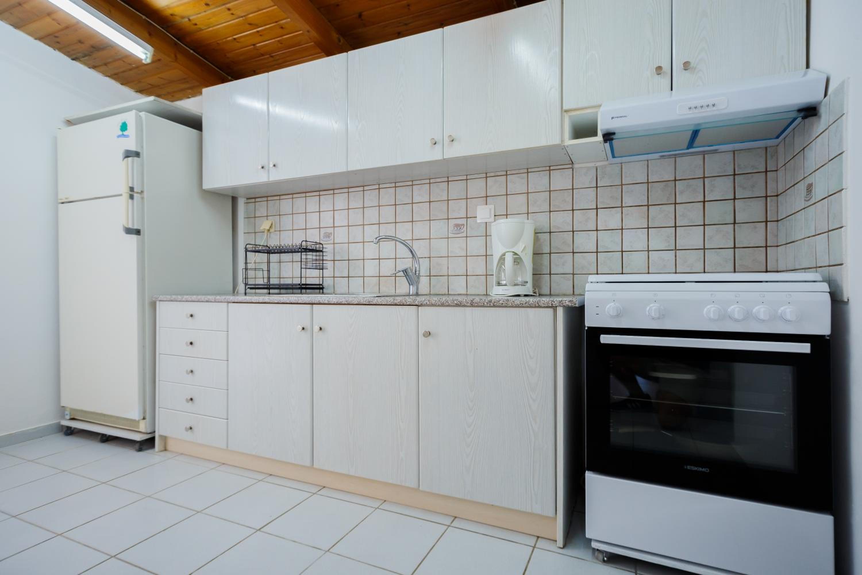 Laganas Vacations - Thegi SeaFront House - Property Image 5