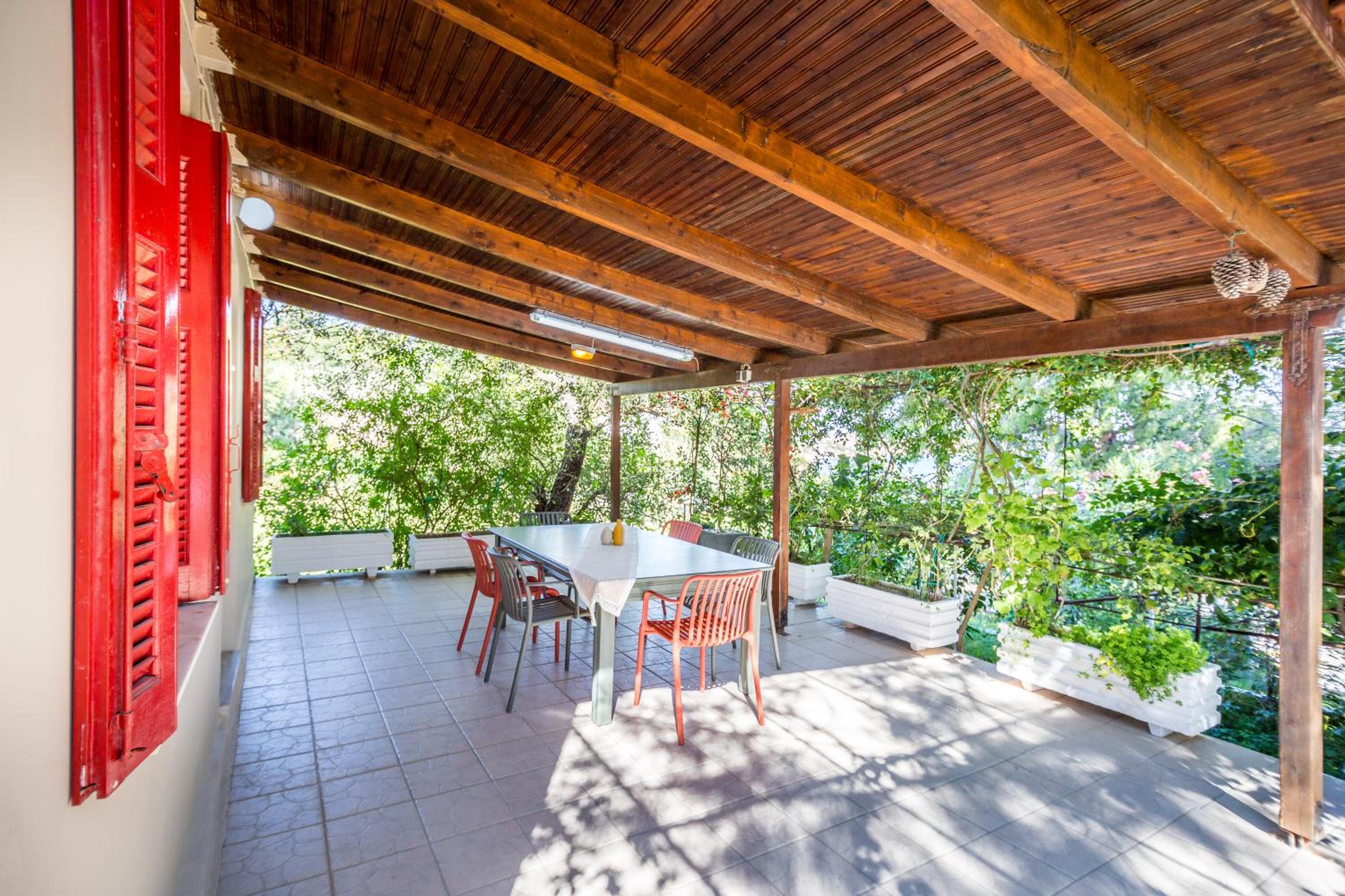 Laganas Vacations - Thegi SeaFront House - Property Image 2