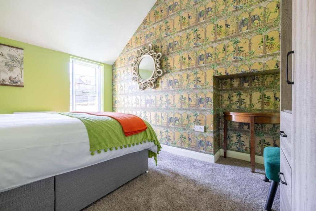 Boutique Homes At 4 view 4