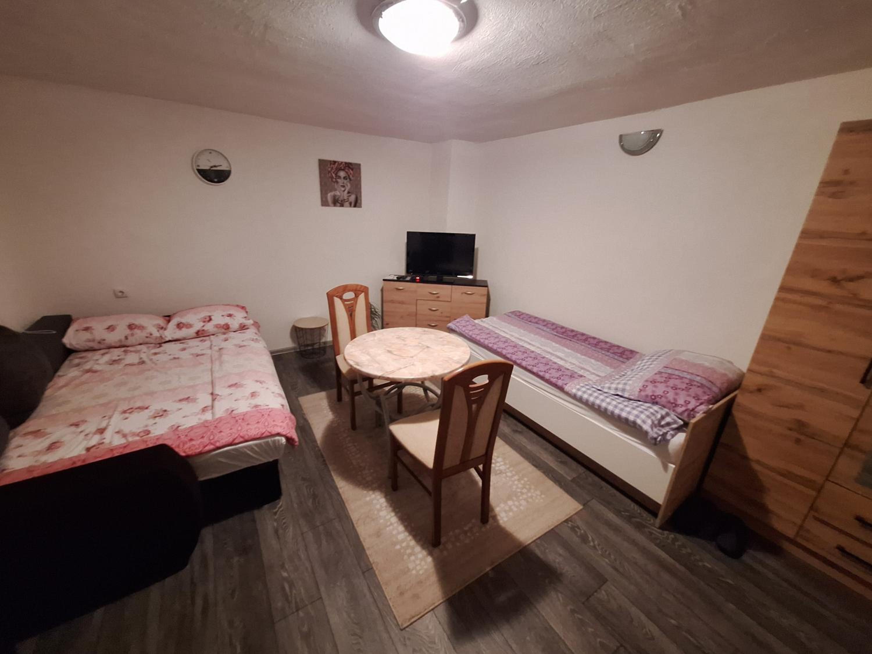 Fly & Stay Apartments