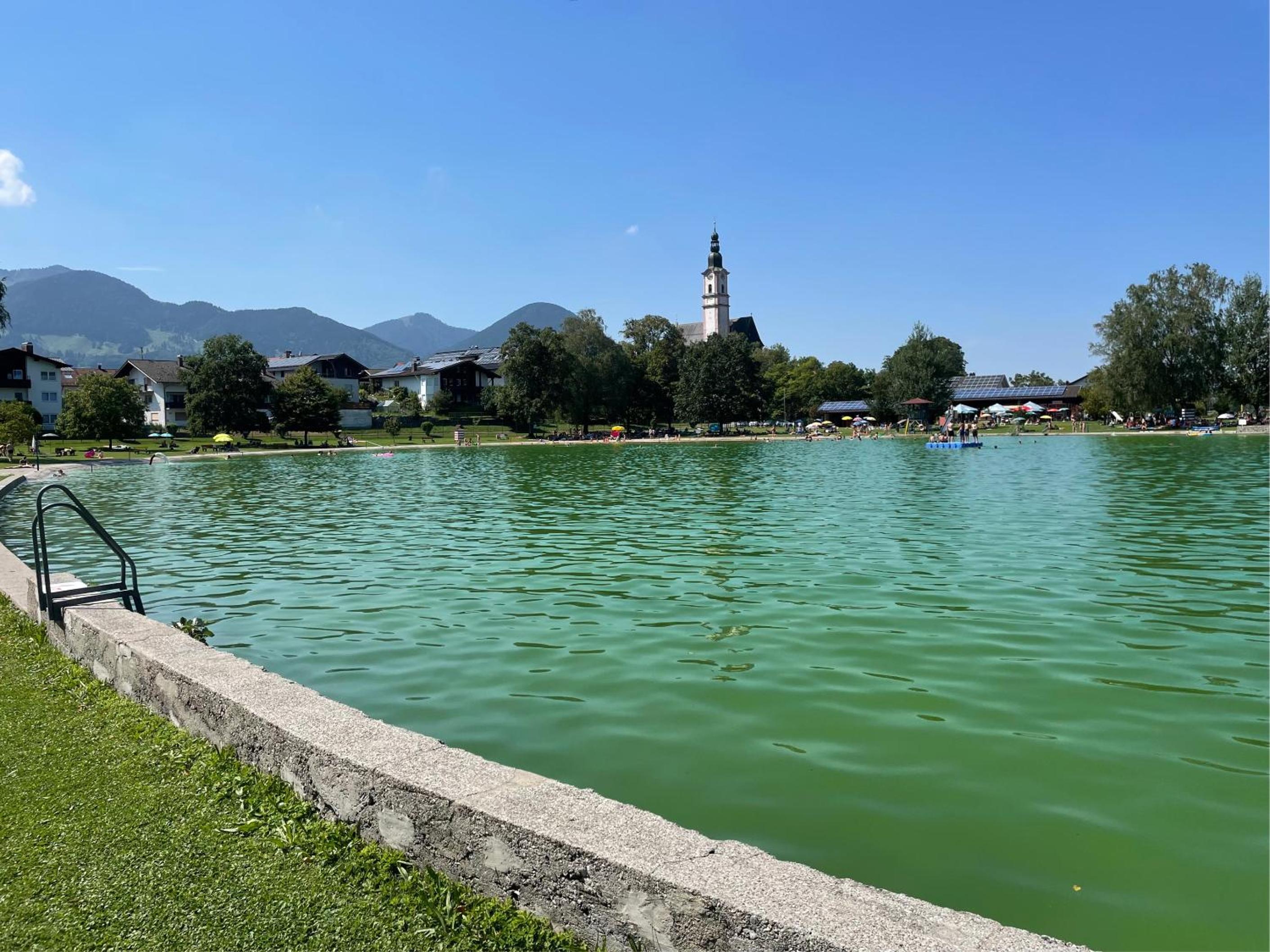 Haus KaiserInn - komfortable Wohnung 82 qm TOP ausgestattet, 2 Schlafzimmer mit Balkon und Bergblick