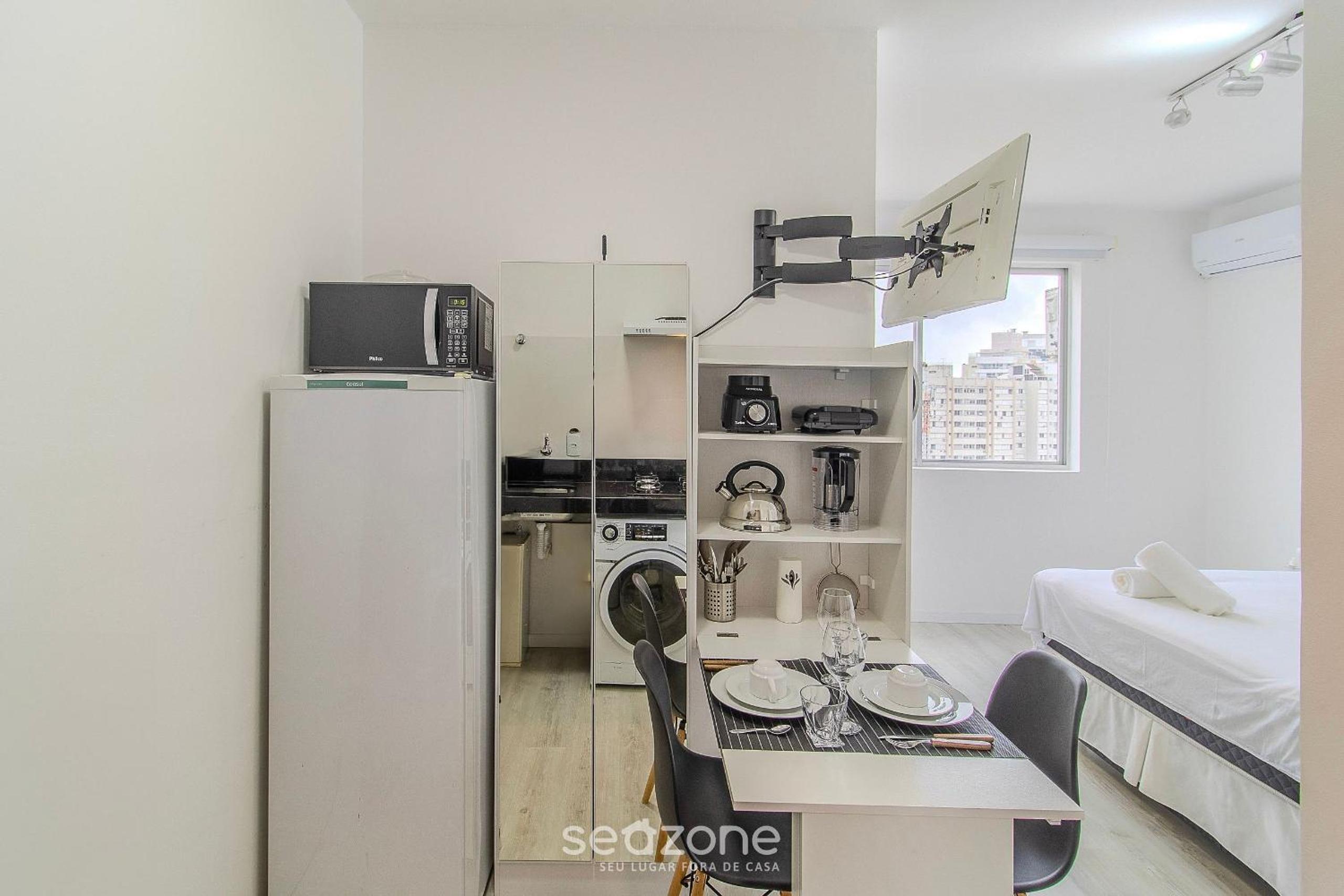 EVAs - Charming Apartments with Sea View in Floripa