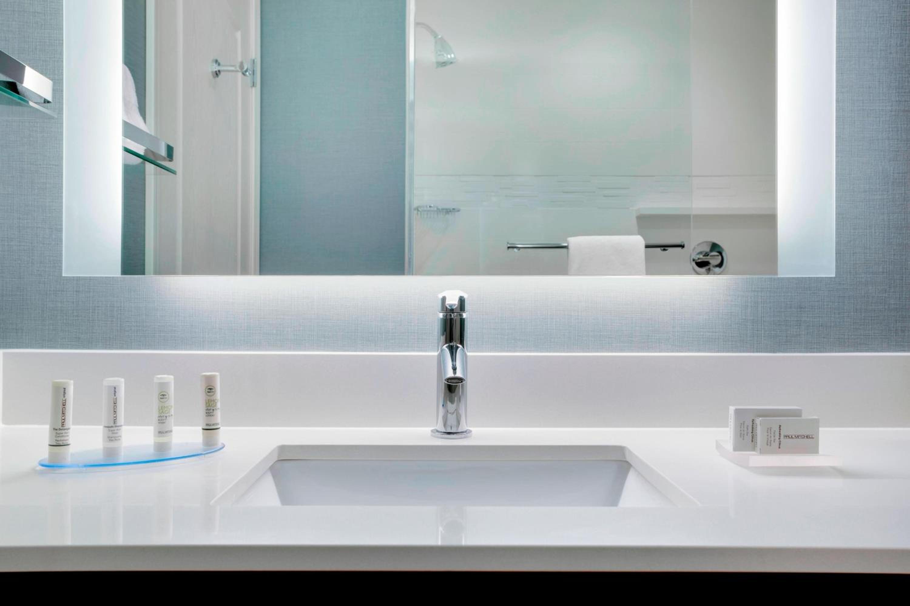 Kingston Vacations - Residence Inn by Marriott Kingston - Property Image 9