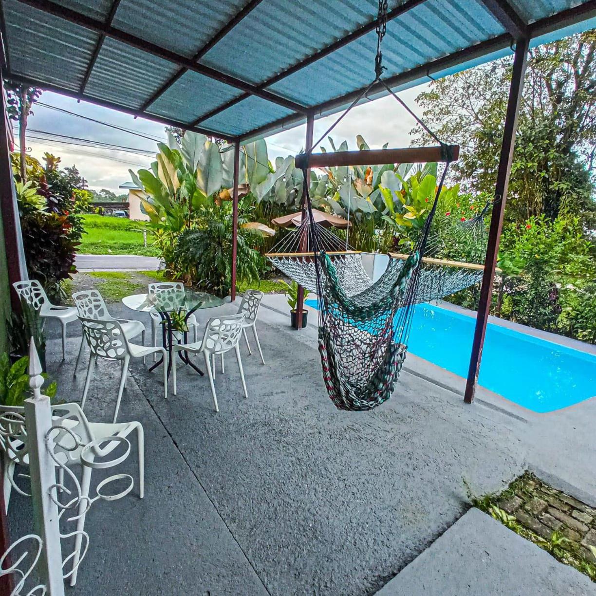 SWEET HOME PRIVATE JACUZZI AND POOL ac