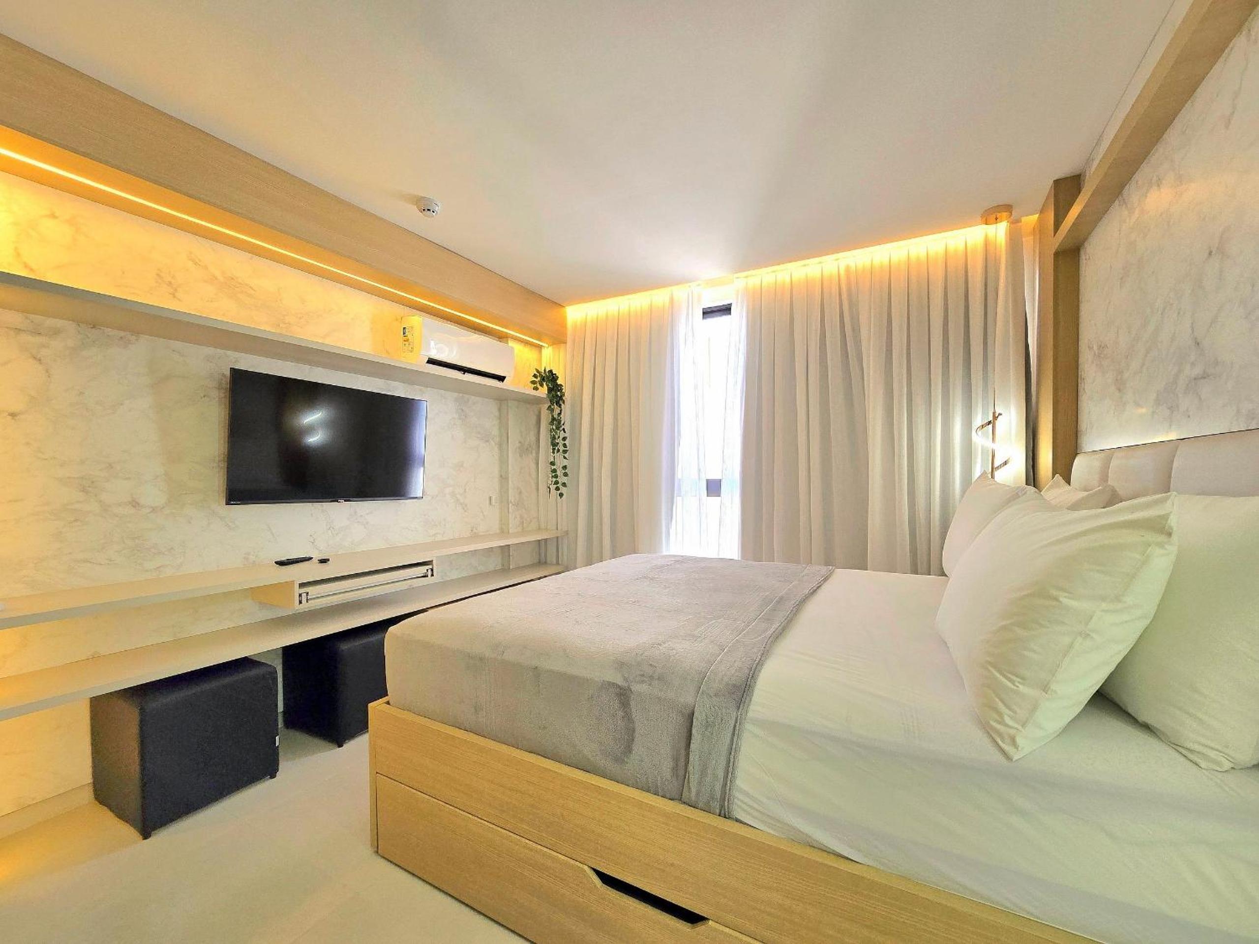 Storey by Hosppedar