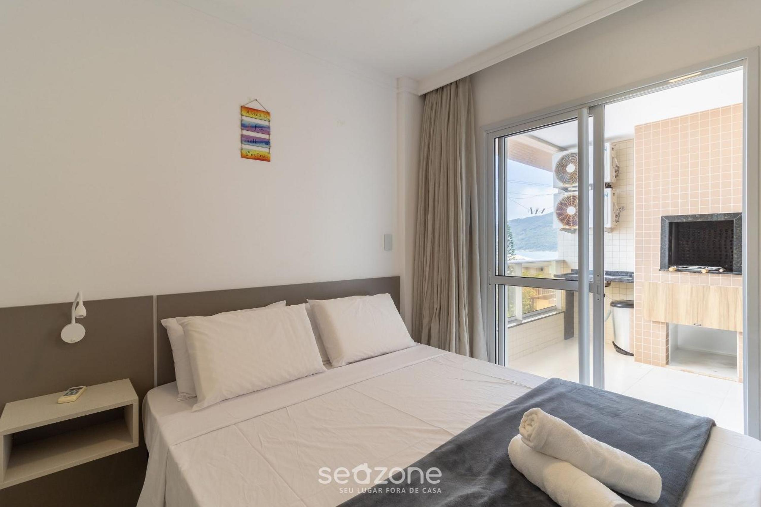 Apartamentos a 140m da praia Floripa-SC IAPs