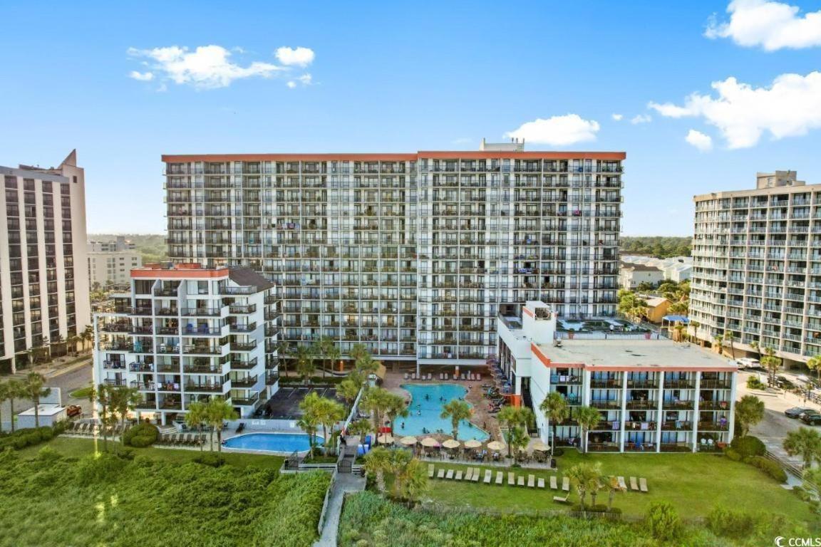 New | Special Rates | 2-Queen Suite | 10 Pools | Bars and Restaurants view 5